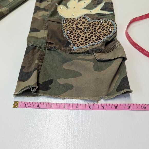 Rothco Size XS Camo Cargo Cropped Pants With Decorative Patches - Picture 13 of 16